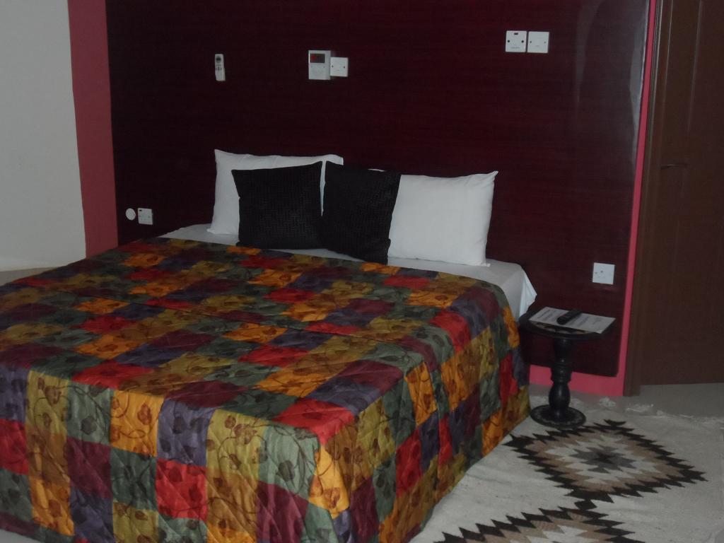 Legacy Tribe Beach Resort Prampram Ngoại thất bức ảnh