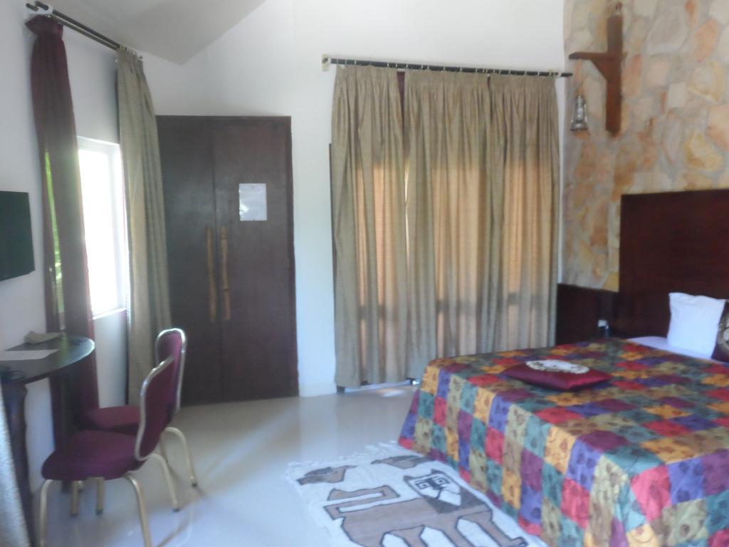 Legacy Tribe Beach Resort Prampram Ngoại thất bức ảnh