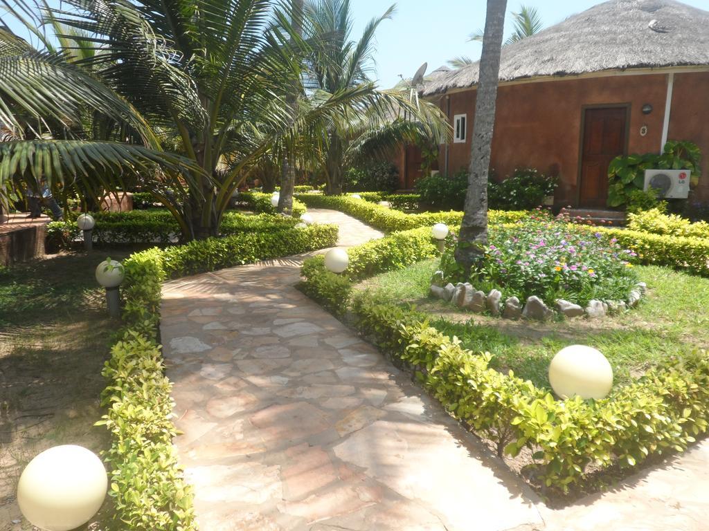Legacy Tribe Beach Resort Prampram Ngoại thất bức ảnh